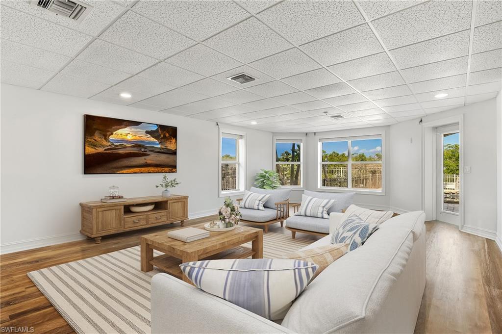 OLD PELICAN BAY - Residential
