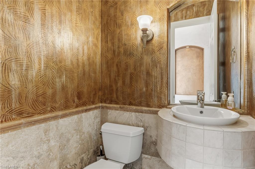 OLD PELICAN BAY - Residential