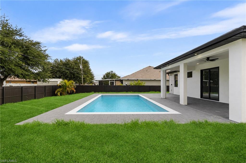 CAPE CORAL - Residential