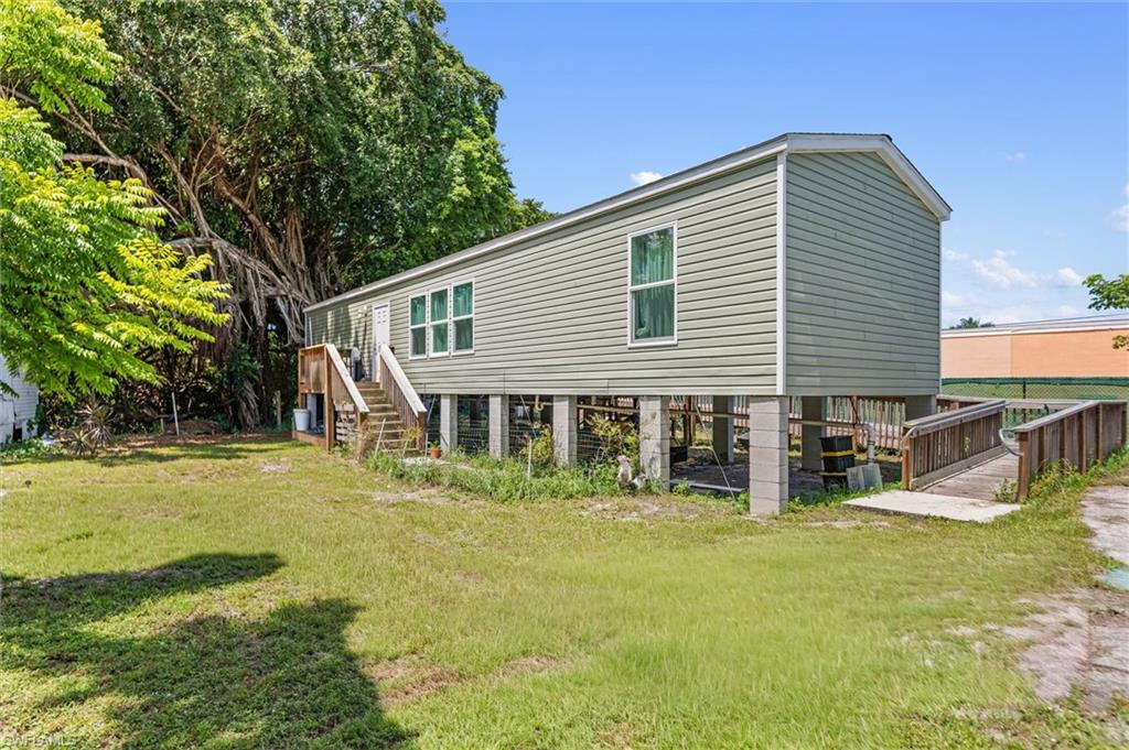 LAKE KELLY - Residential
