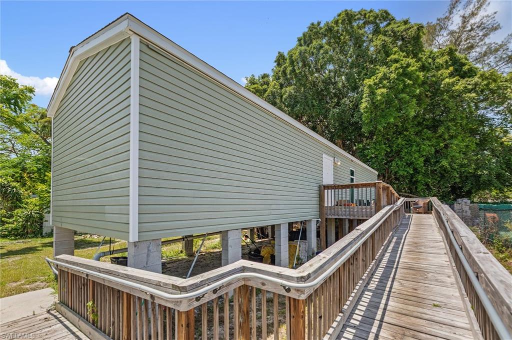 LAKE KELLY - Residential