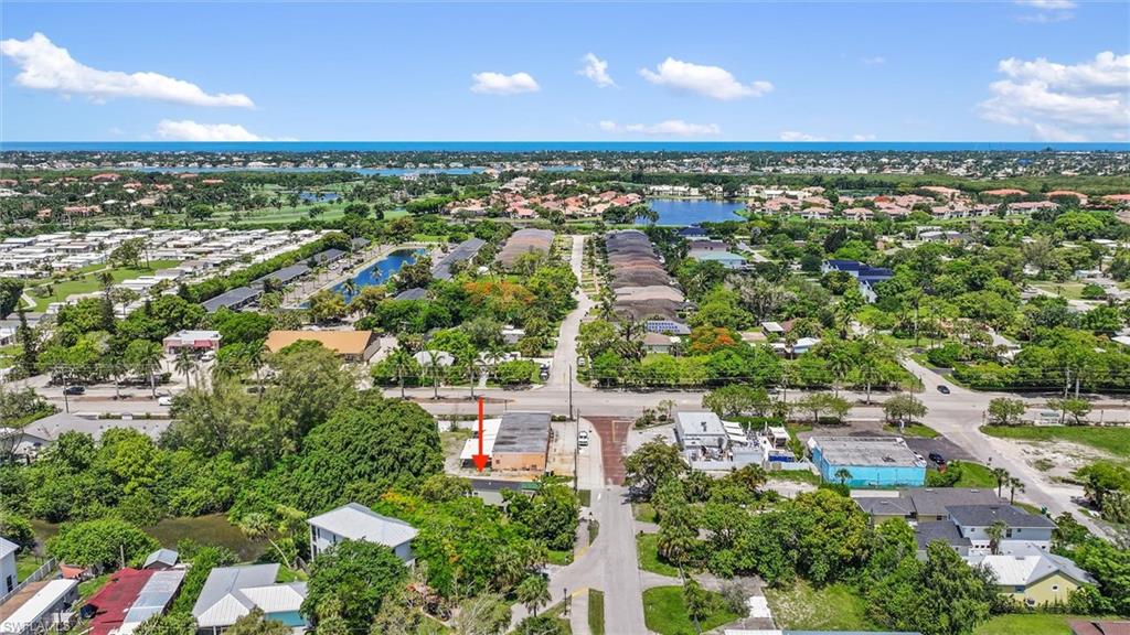 LAKE KELLY - Residential
