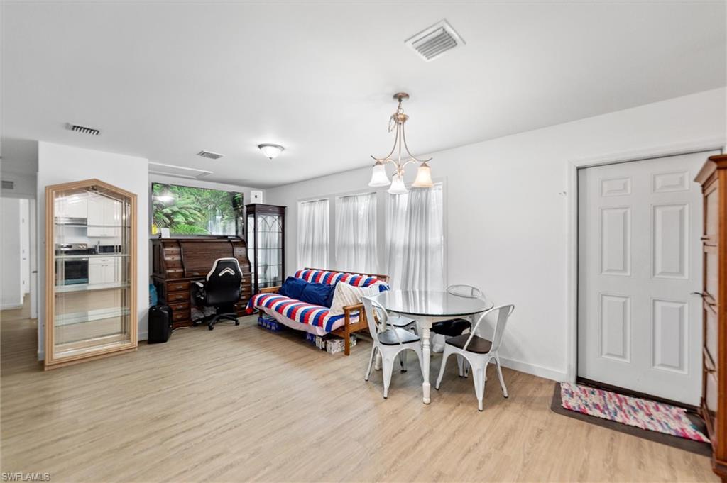 LAKE KELLY - Residential
