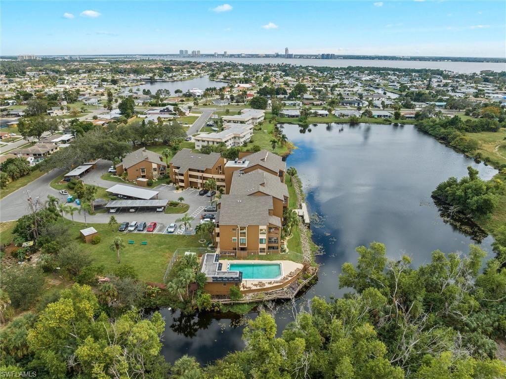 LAKESIDE AT LOCHMOOR CONDO - Residential