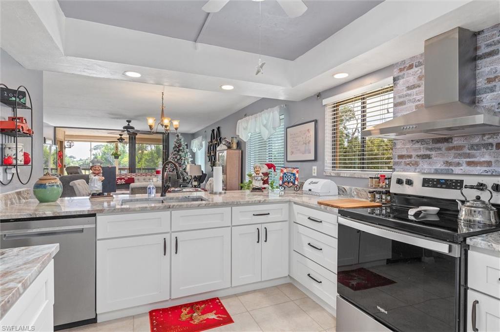 LAKESIDE AT LOCHMOOR CONDO - Residential