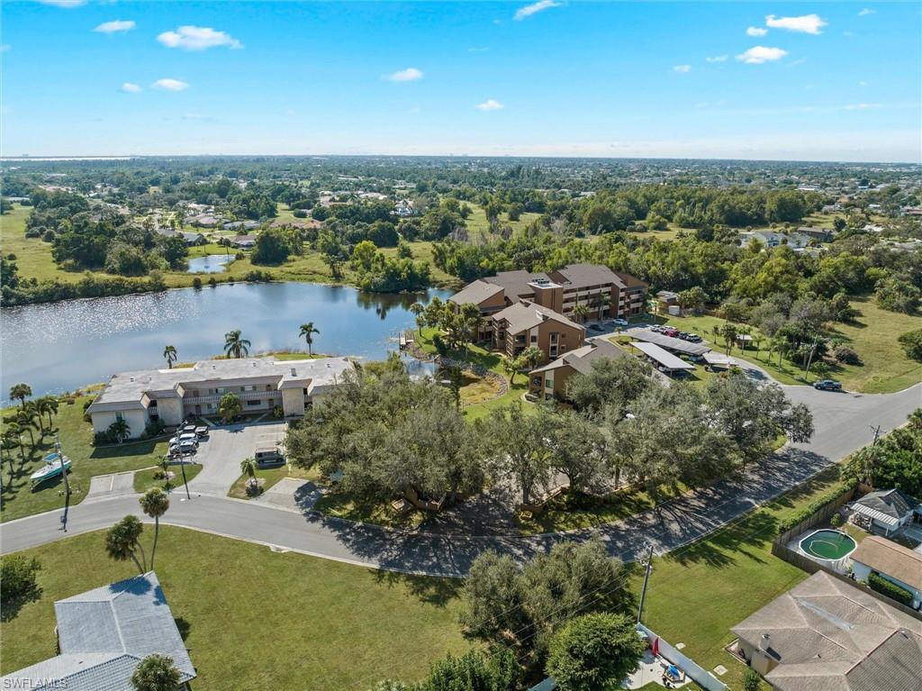 LAKESIDE AT LOCHMOOR CONDO - Residential
