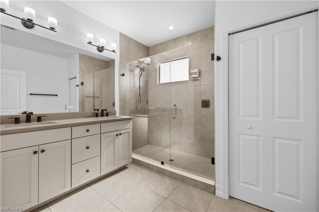 VANDERBILT RESERVE - Residential Lease