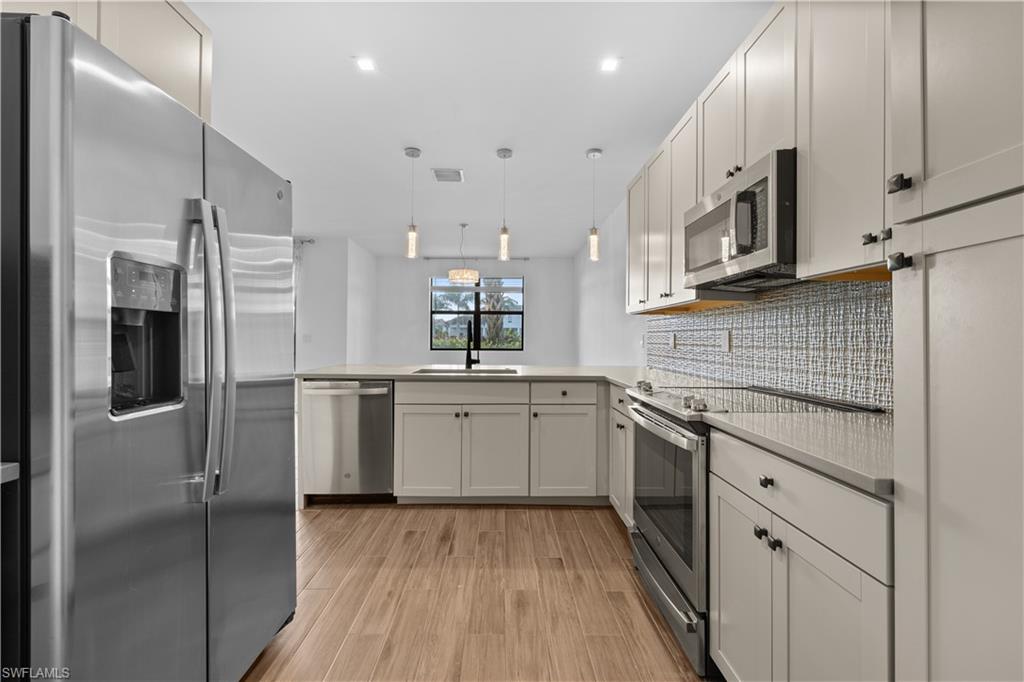 VANDERBILT RESERVE - Residential Lease