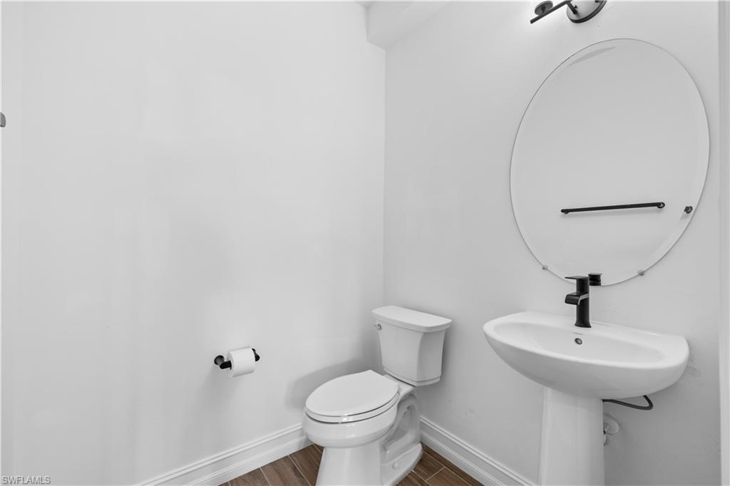 VANDERBILT RESERVE - Residential Lease