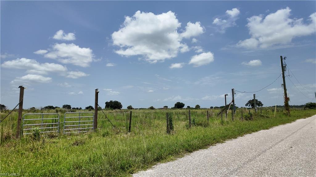 ACREAGE - Land