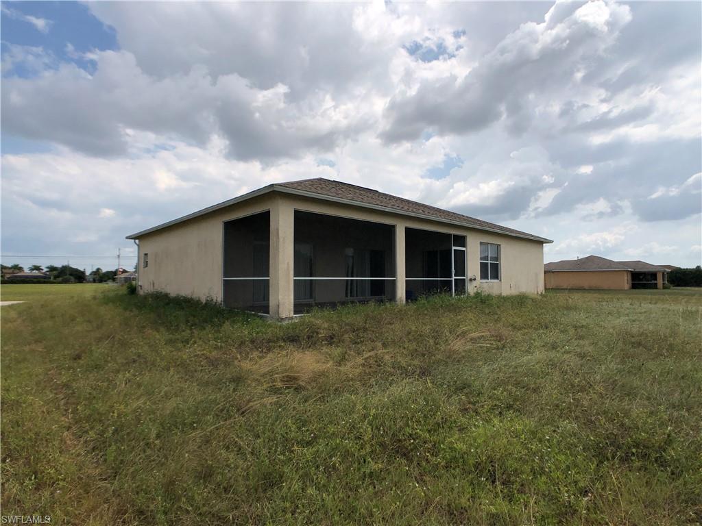 CAPE CORAL - Residential