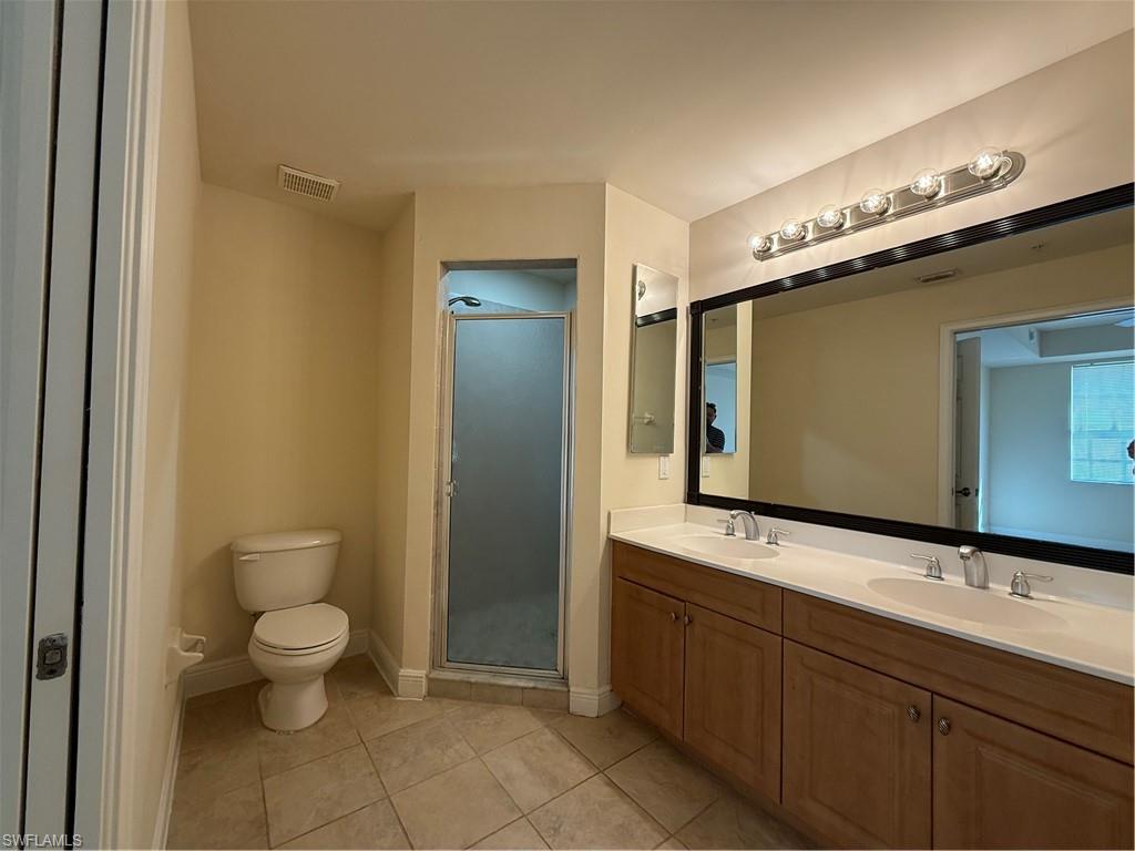ISLES OF PORTO VISTA - Residential Lease