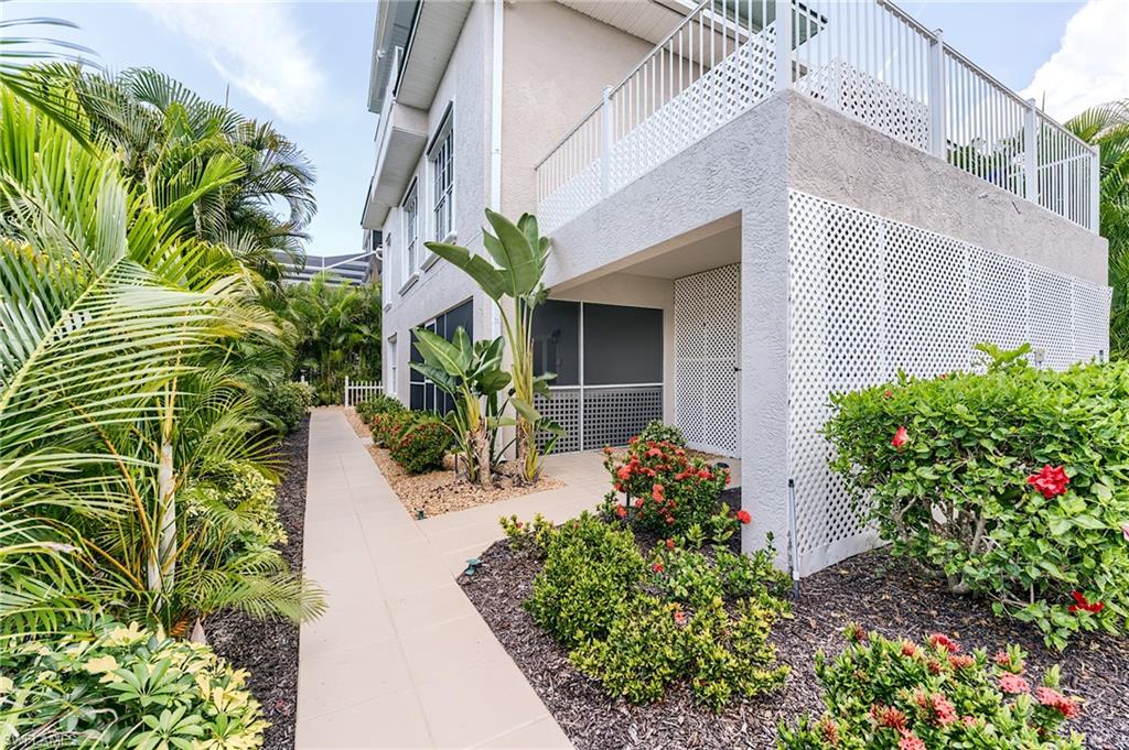 OLD PELICAN BAY - Residential