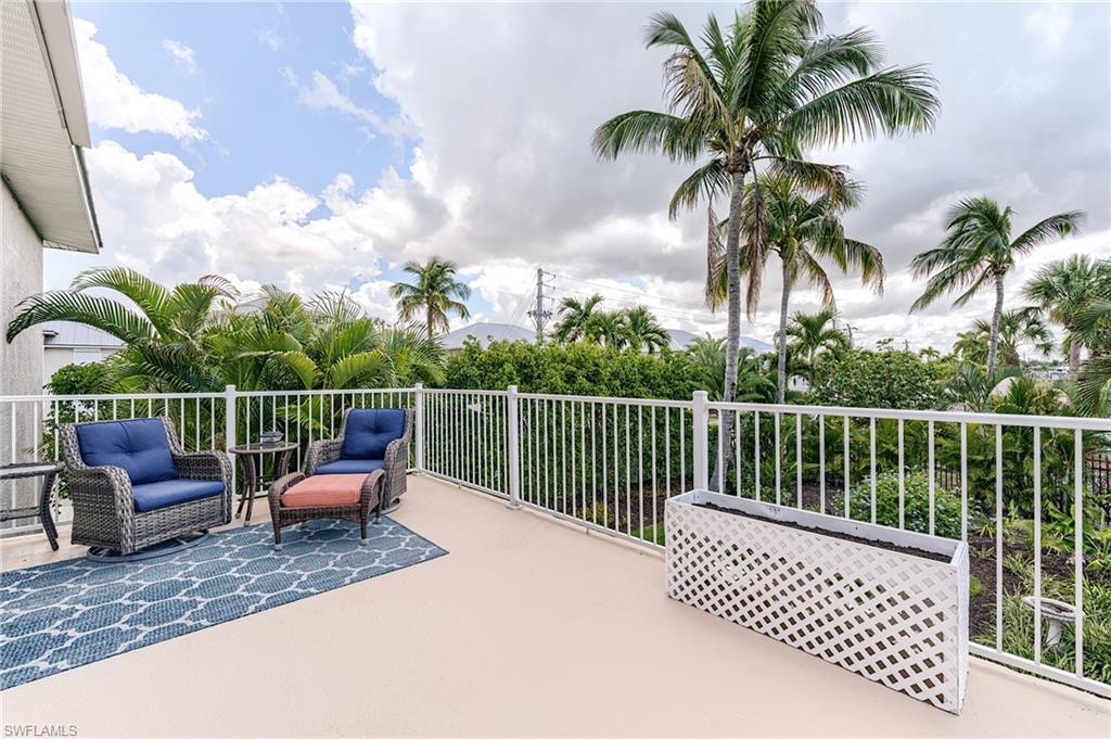 OLD PELICAN BAY - Residential