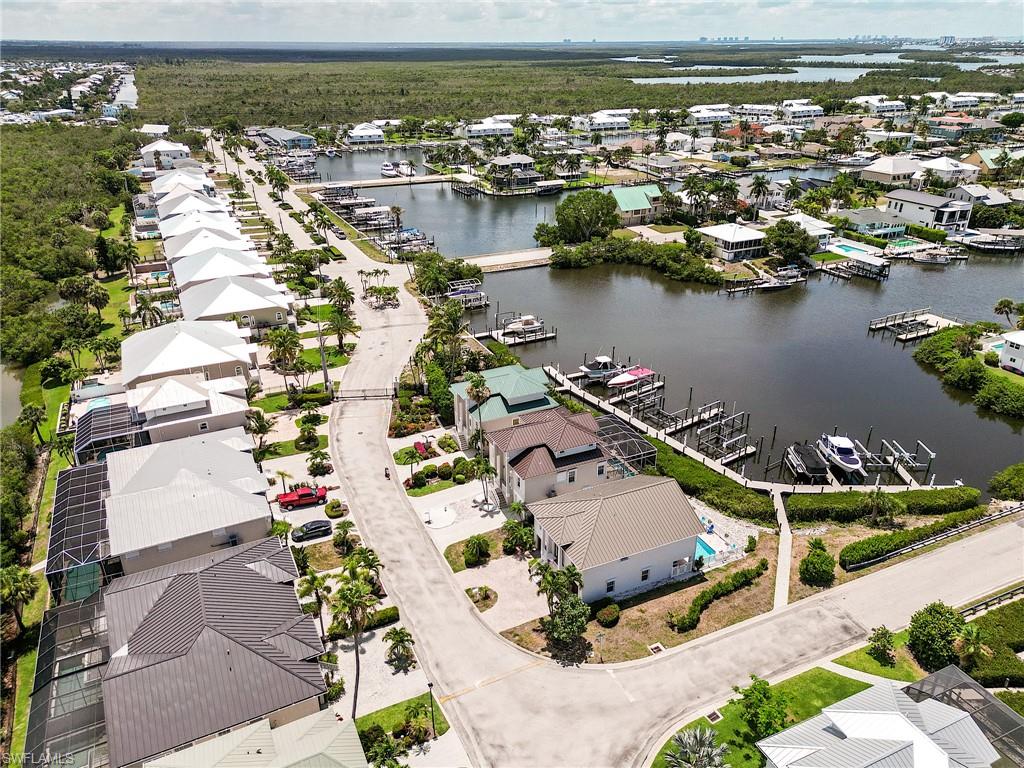 OLD PELICAN BAY - Residential