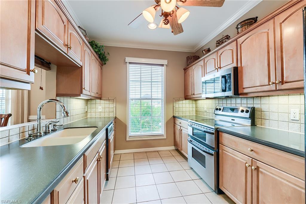 OLD PELICAN BAY - Residential