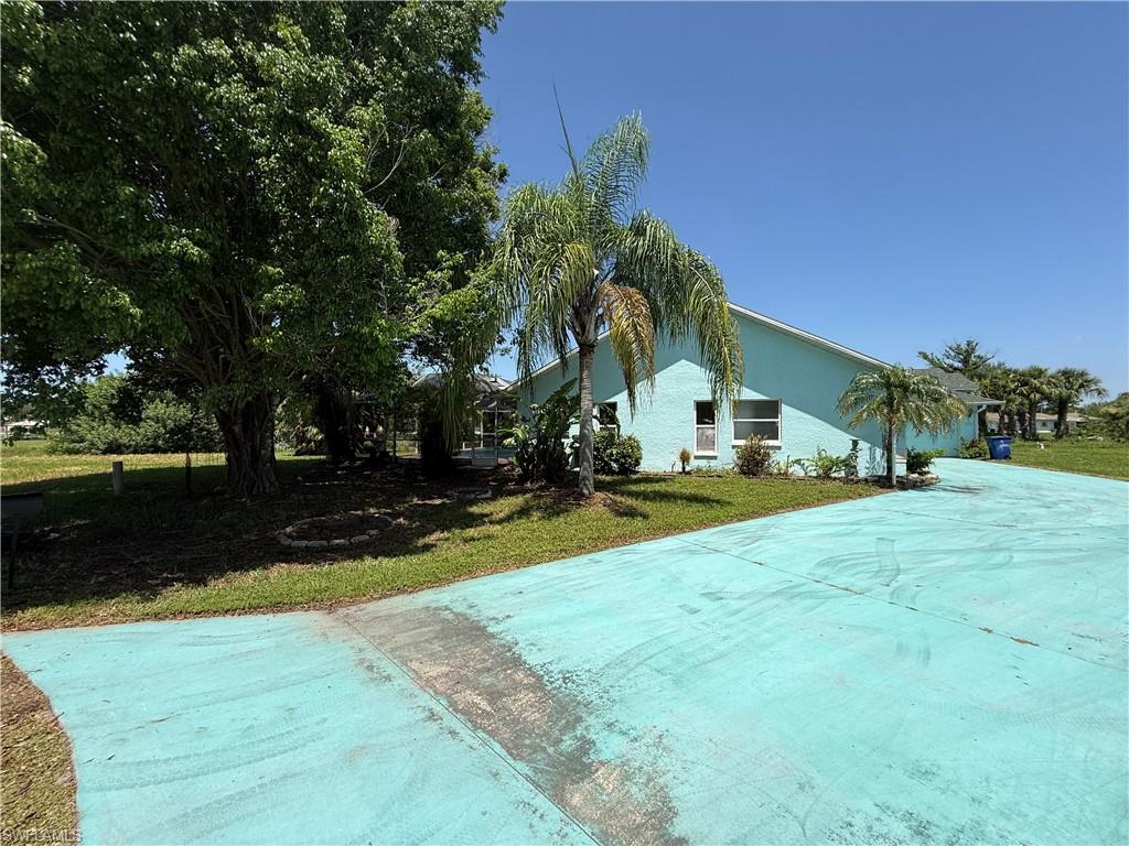 LEHIGH ACRES - Residential