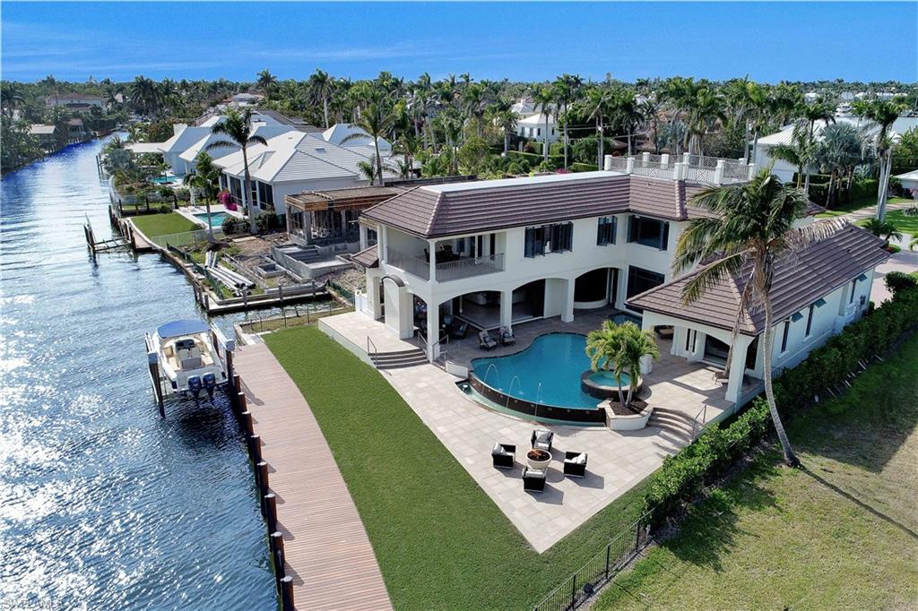 AQUALANE SHORES - Residential