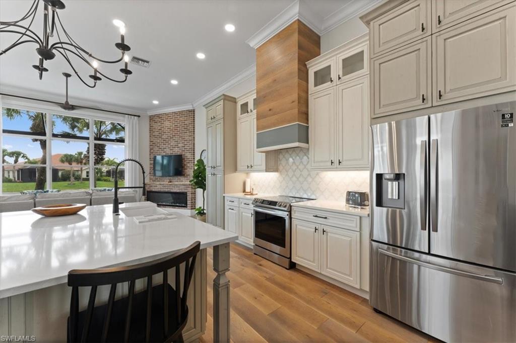 PEPPER TREE - Residential Lease