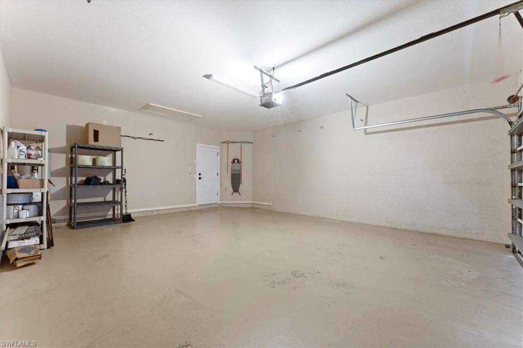 PEPPER TREE - Residential Lease