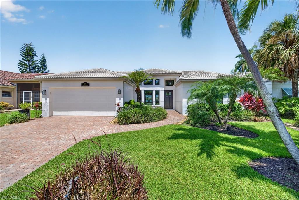 EMERALD LAKES - Residential
