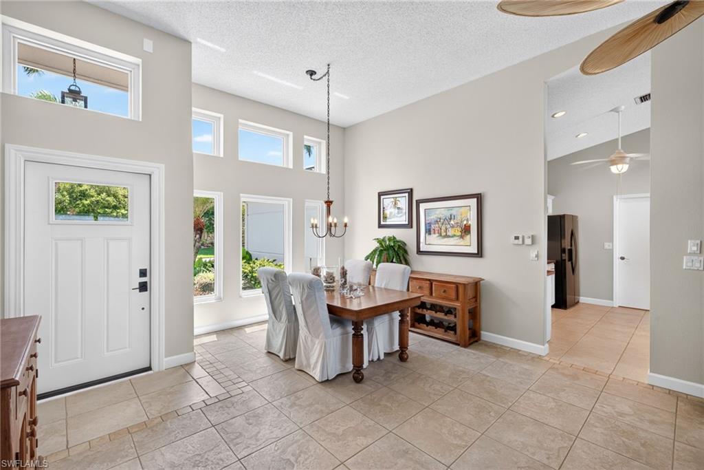EMERALD LAKES - Residential