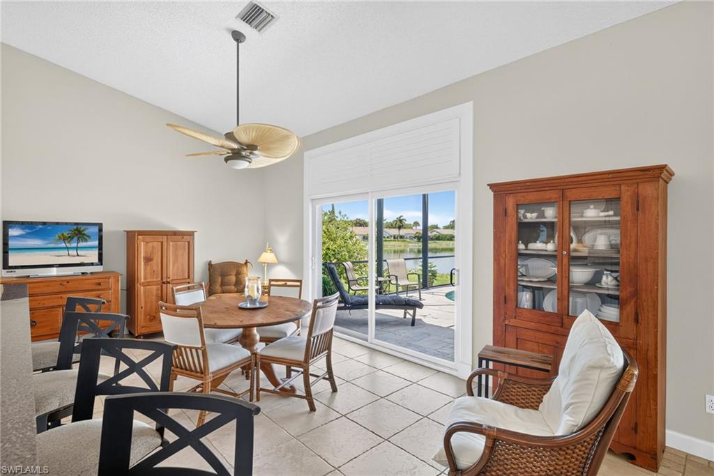 EMERALD LAKES - Residential