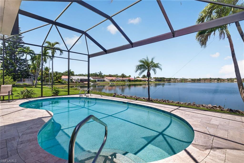 EMERALD LAKES - Residential