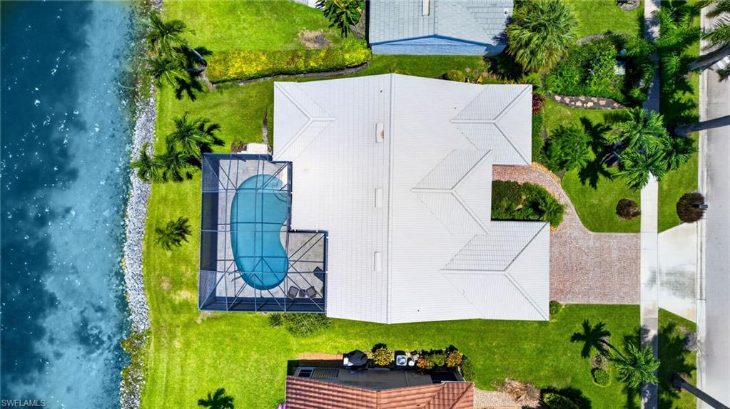 EMERALD LAKES - Residential