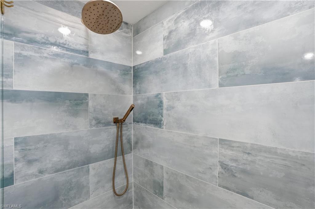 PEBBLE CREEK - Residential Lease