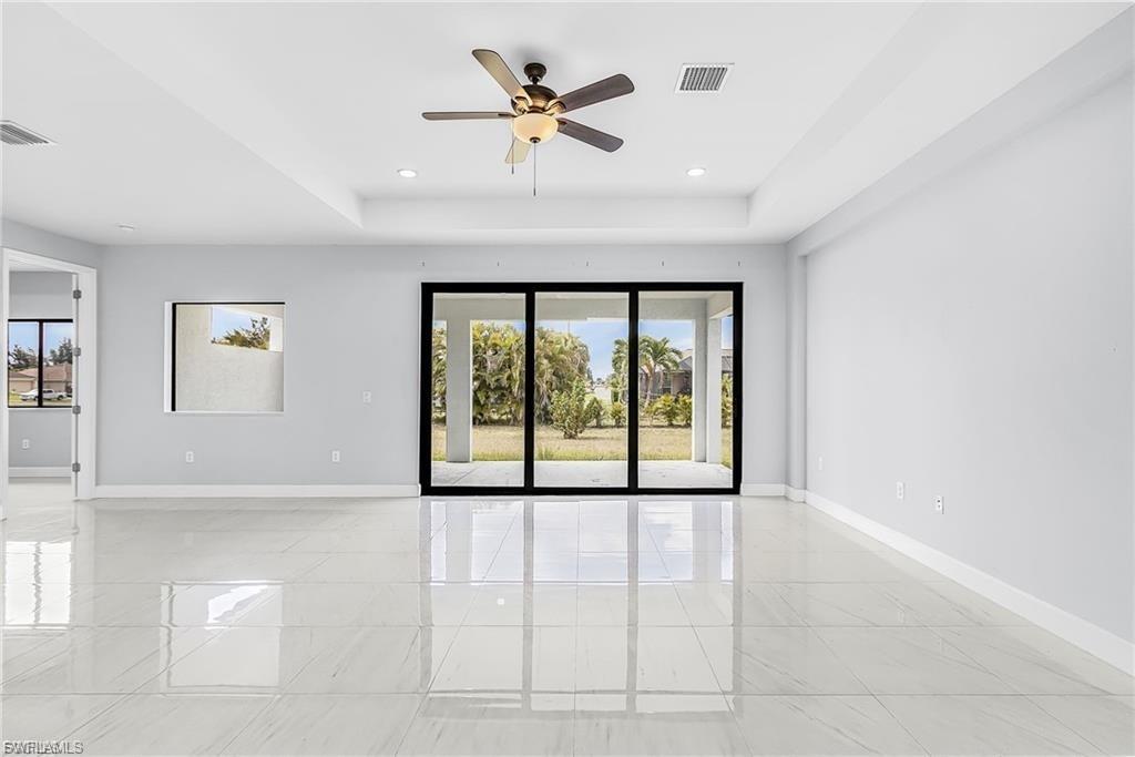 CAPE CORAL - Residential