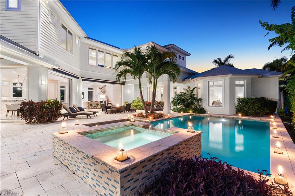 MOORINGS - Residential