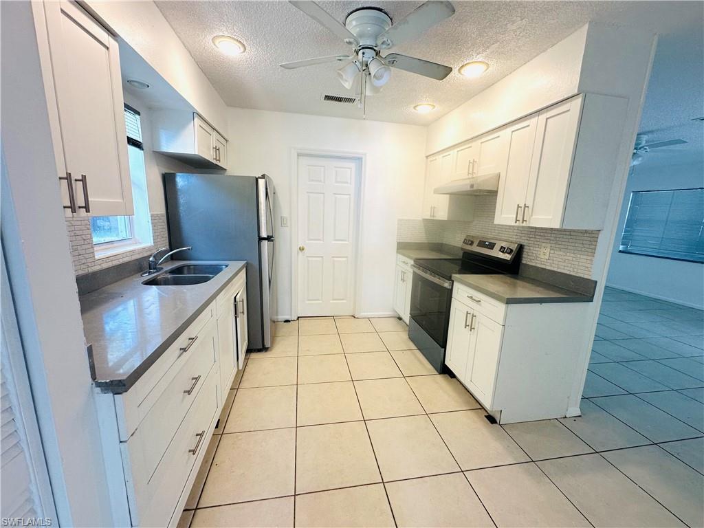 NAPLES TWIN LAKES - Residential Lease