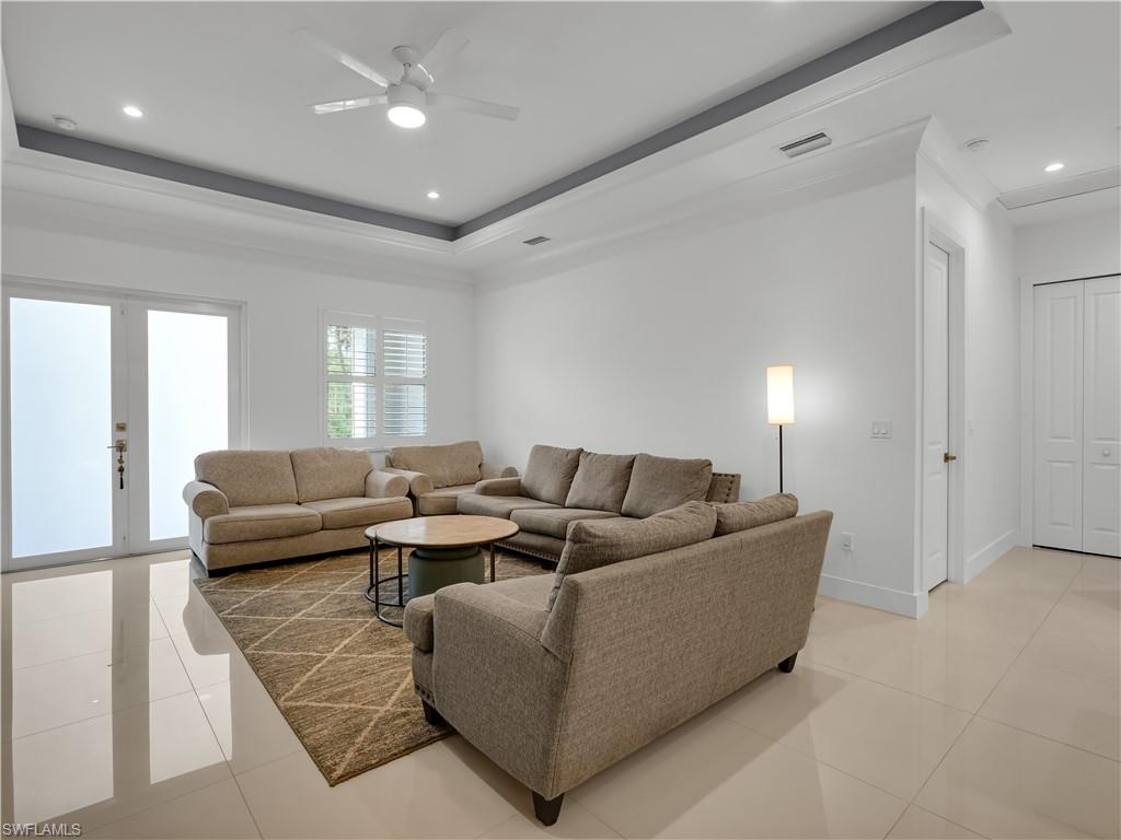 GOLDEN GATE ESTATES - Residential