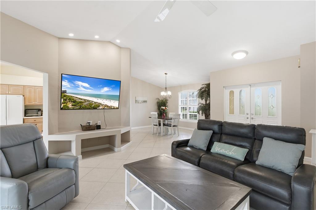MARCO BEACH - Residential