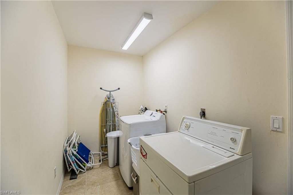 MOORINGS - Residential Lease