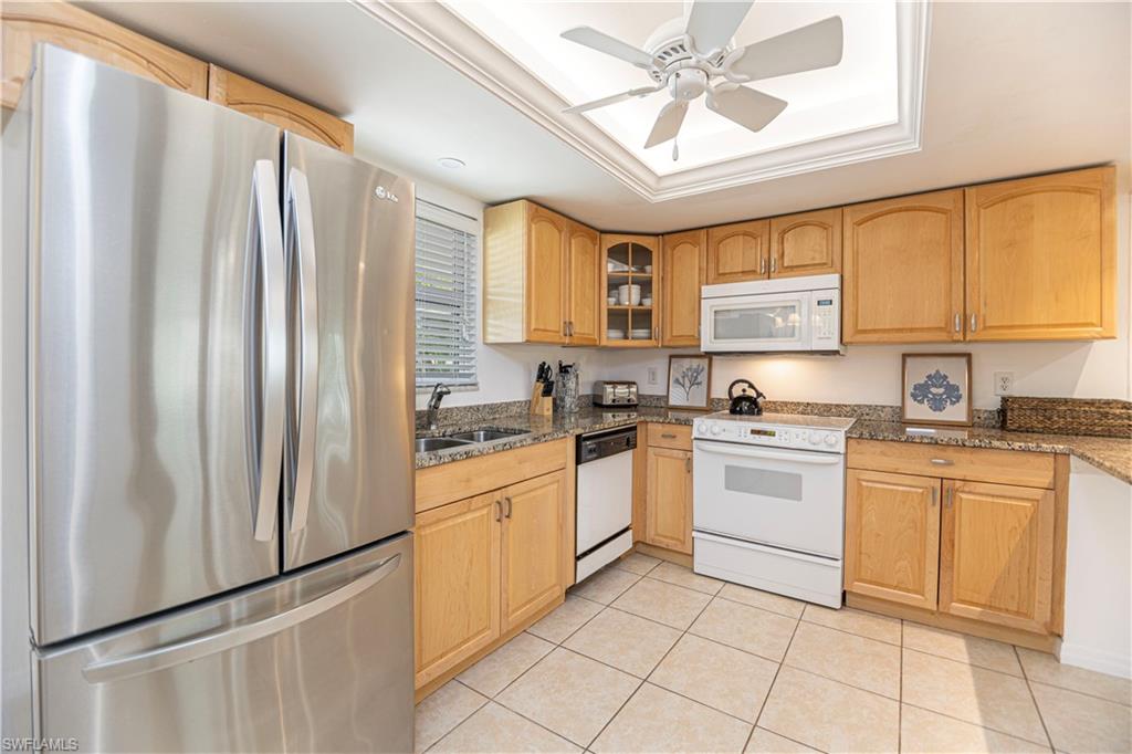 MOORINGS - Residential Lease
