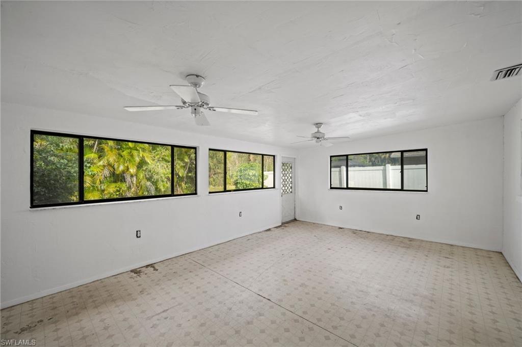 FORT MYERS SHORES - Residential