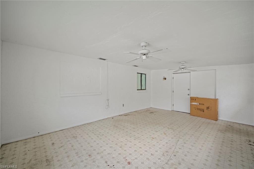 FORT MYERS SHORES - Residential