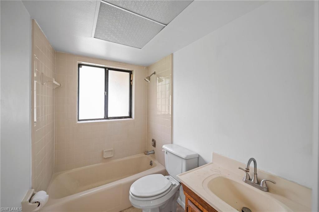 FORT MYERS SHORES - Residential