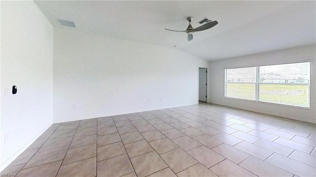 SAVANNA LAKES - Residential Lease