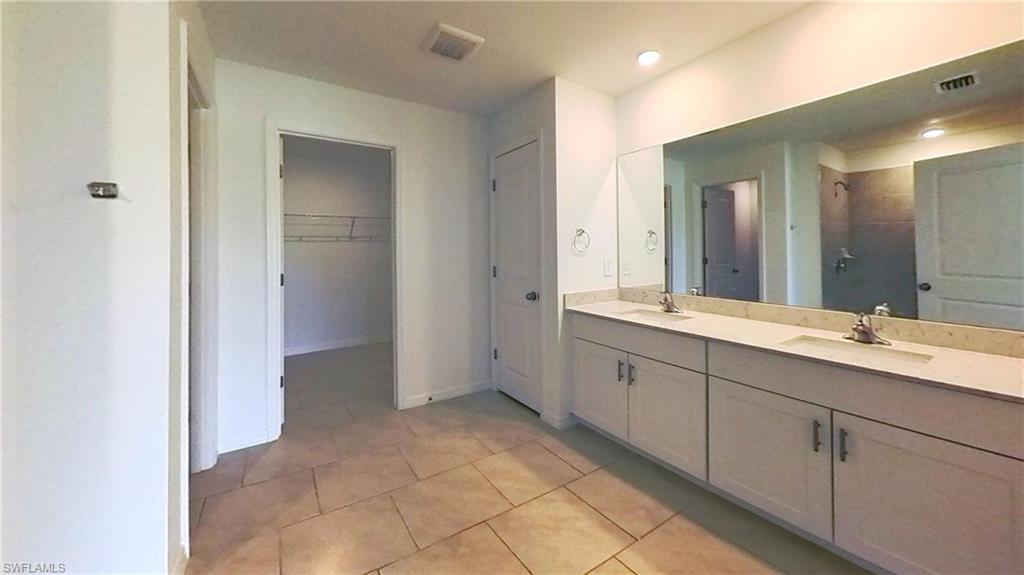 SAVANNA LAKES - Residential Lease
