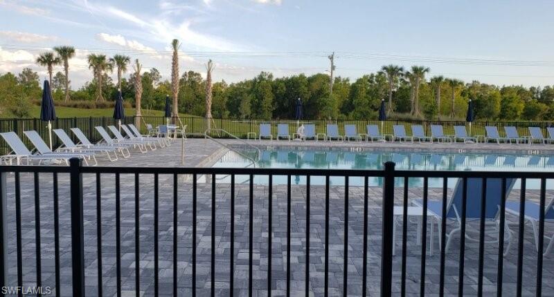 SAVANNA LAKES - Residential Lease