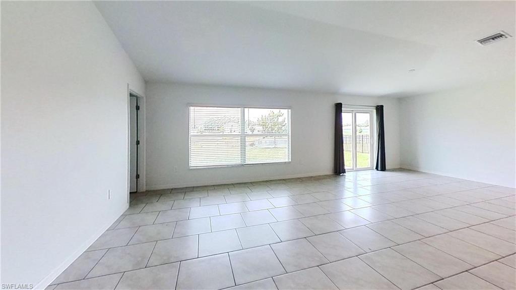 SAVANNA LAKES - Residential Lease