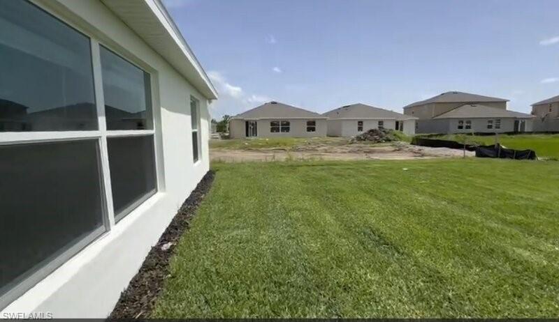 SAVANNA LAKES - Residential Lease