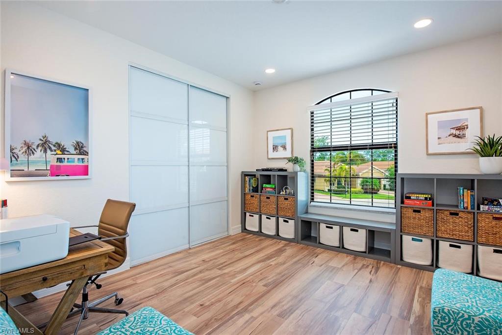 RIVERSTONE - Residential