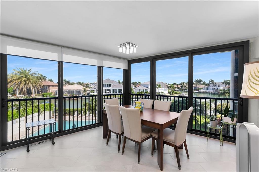 TROPICAL ISLE - Residential