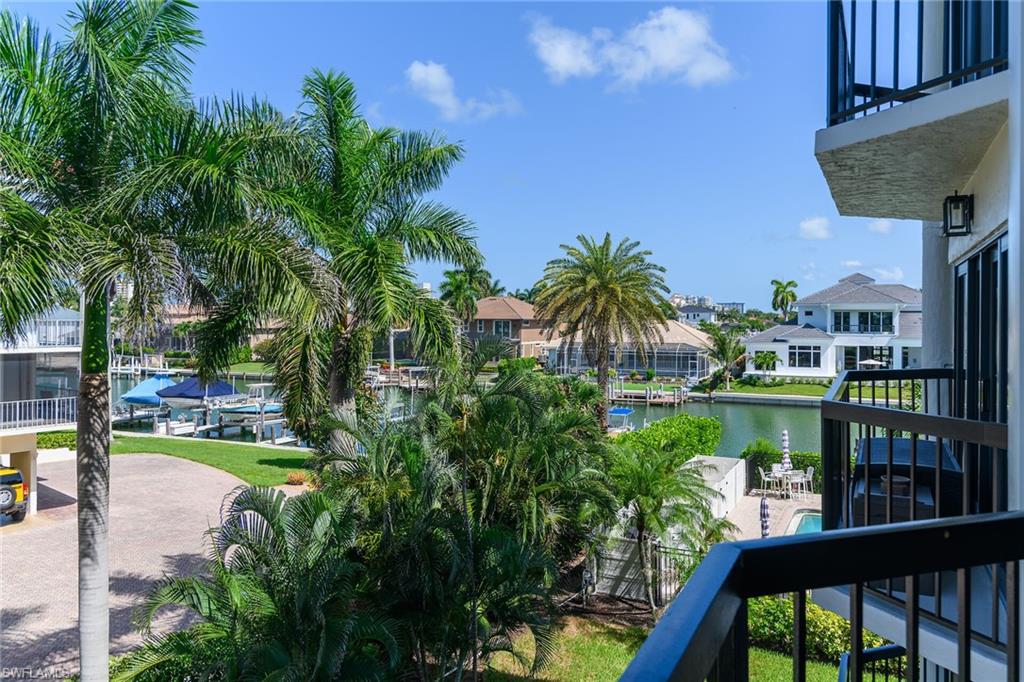 TROPICAL ISLE - Residential