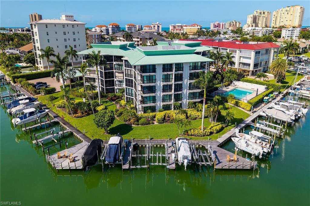 TROPICAL ISLE - Residential