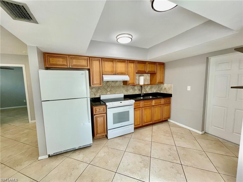 NAPLES PARK - Residential Lease